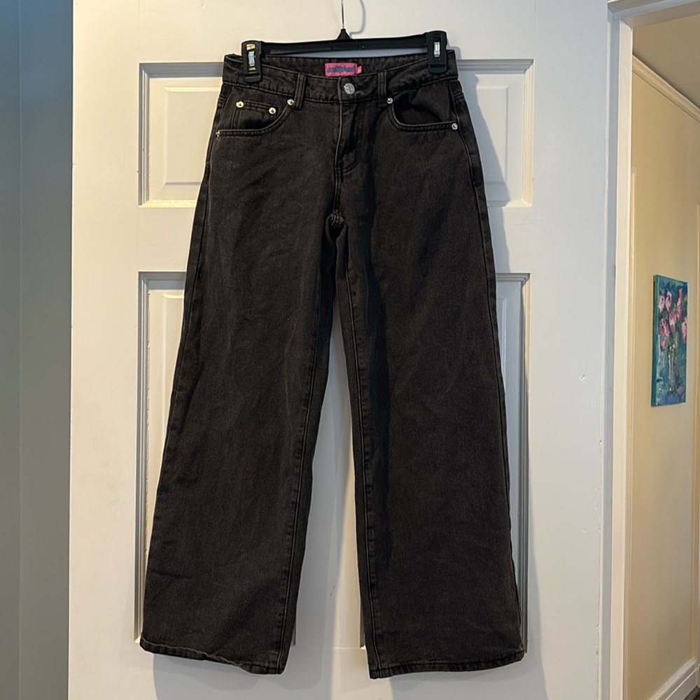 Edikted Raelynn Washed Low Rise Jeans XS Petite